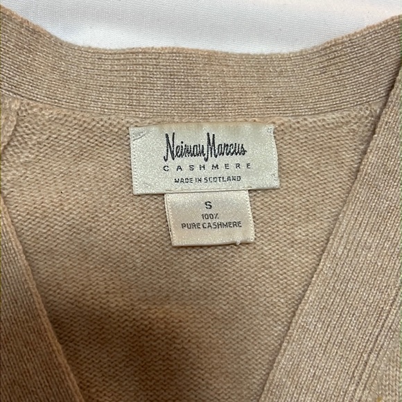 Neiman Marcus Cashmere Cardigan Small - Picture 3 of 6